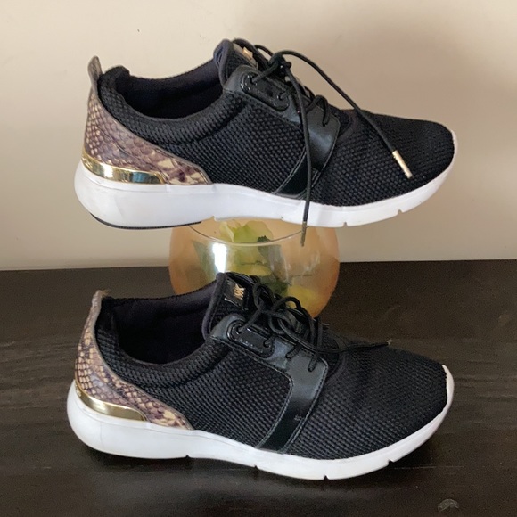 Shoes - MICHAEL Michael KORS Amanda Sneakers